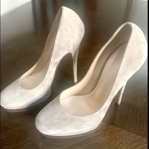 💫HP‼️💫 CASADEI Suede High Heels in Light Beige, Size 8 - Picture 10 of 11